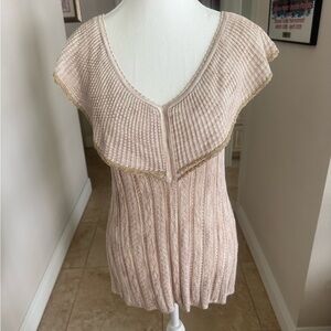 New w/o tags Elegant Cream Knit Women's Sweater